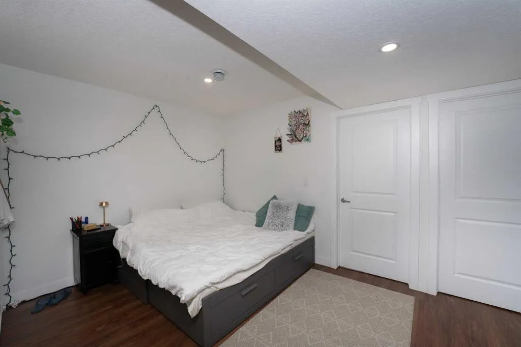 64 Belvedere Park SE