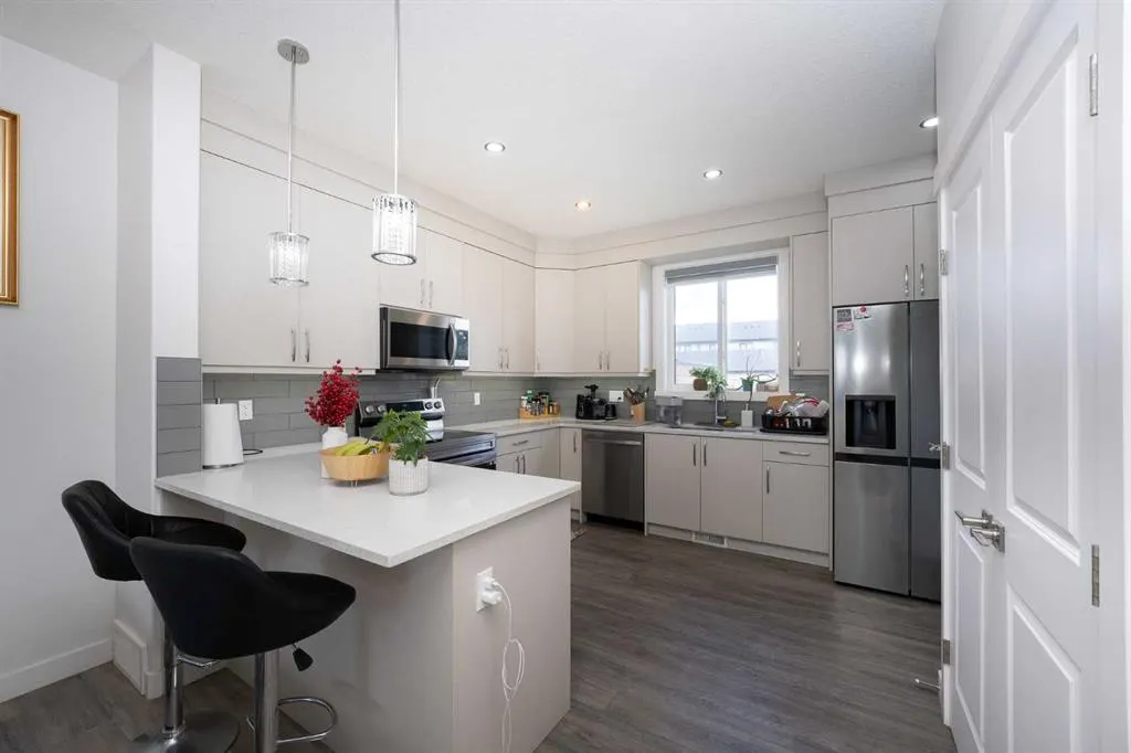 64 Belvedere Park SE