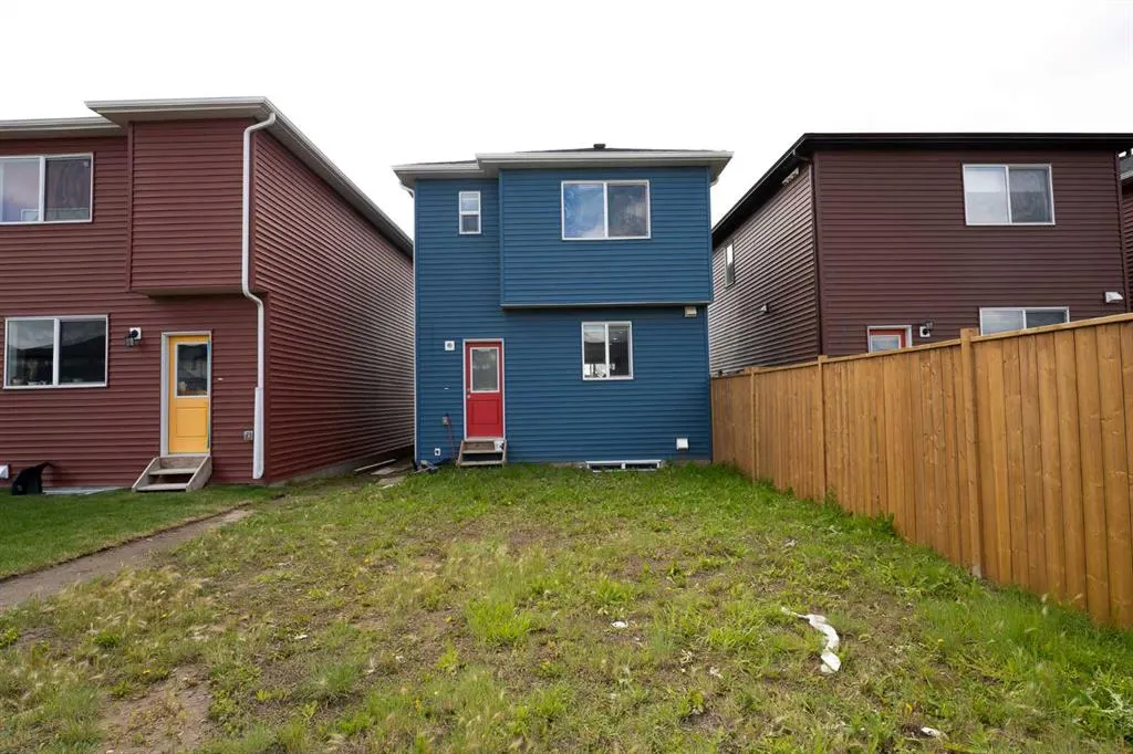 64 Belvedere Park SE