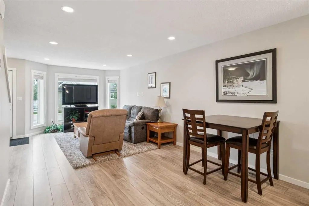 2400 Ravenswood View SE, #1110