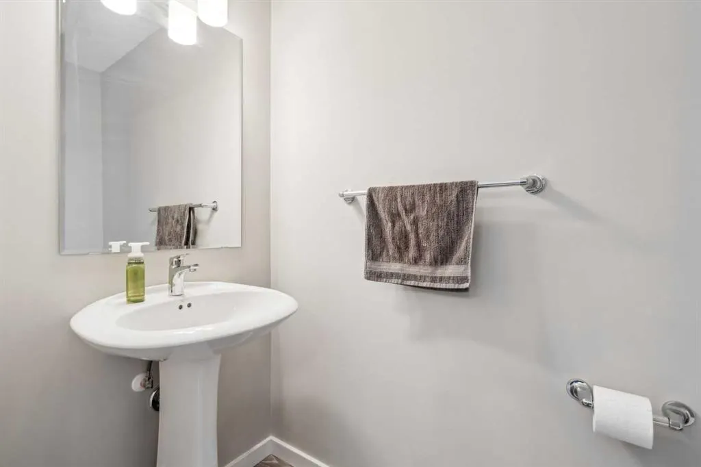 2400 Ravenswood View SE, #1110