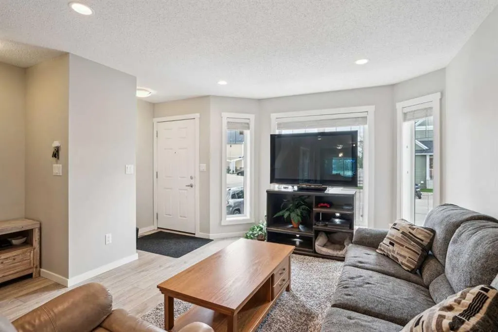 2400 Ravenswood View SE, #1110