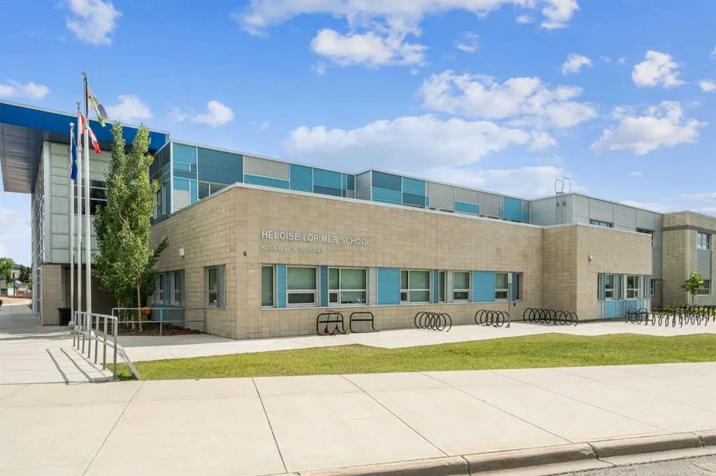 2400 Ravenswood View SE, #1110