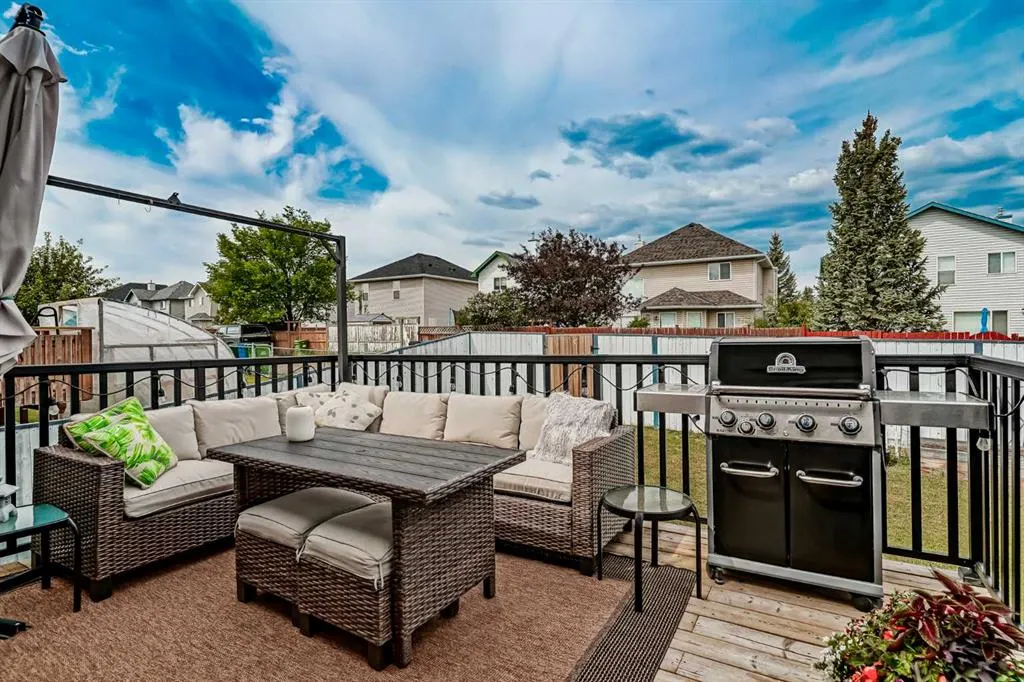 47 Harvest Glen Rise NE