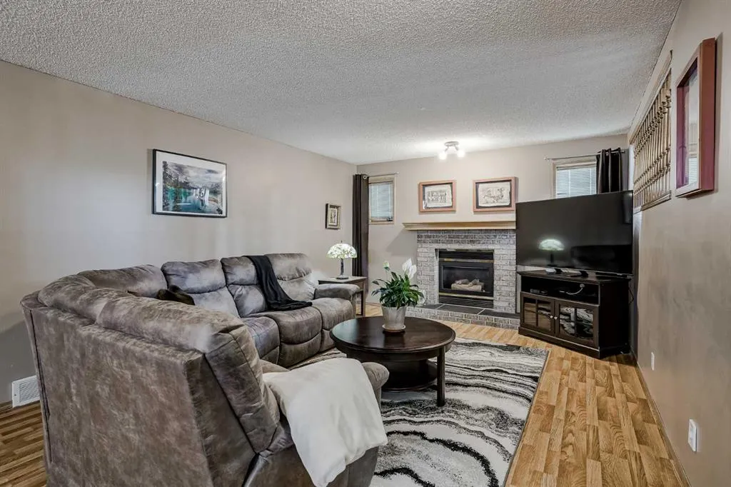 47 Harvest Glen Rise NE