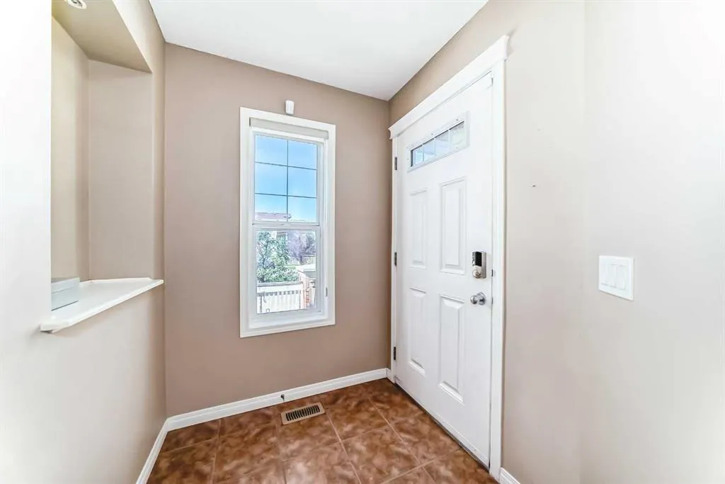 7 Covecreek Place NE