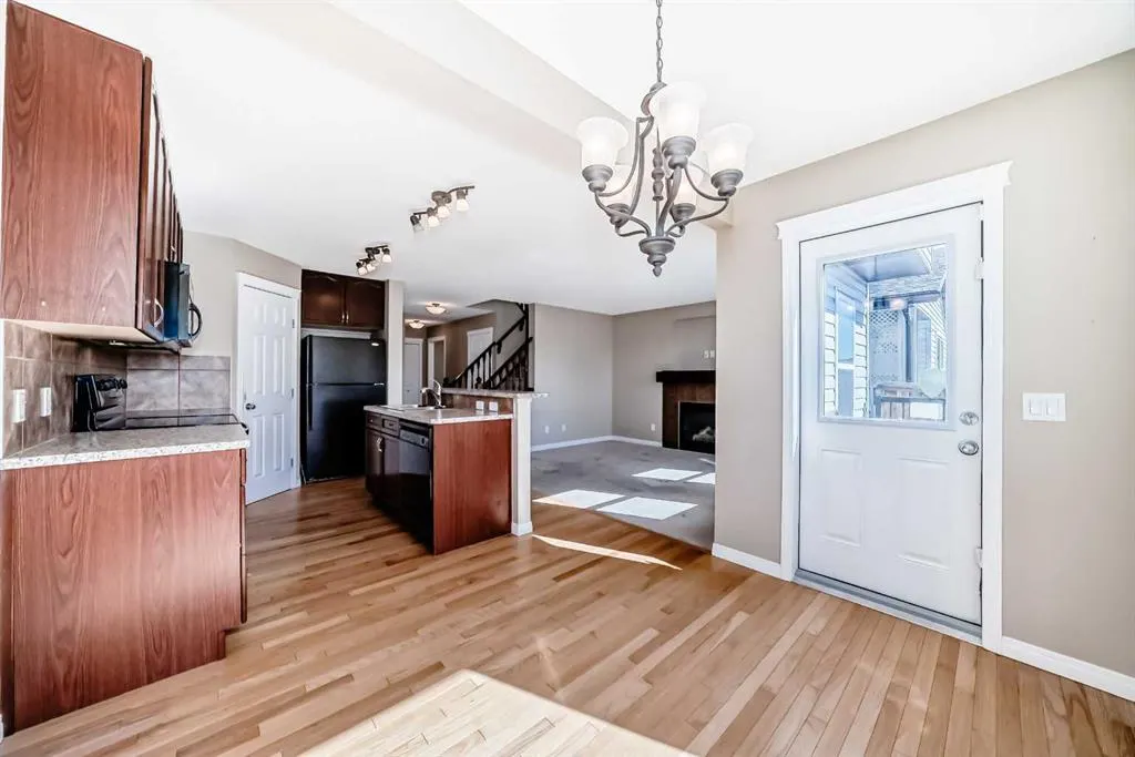 7 Covecreek Place NE