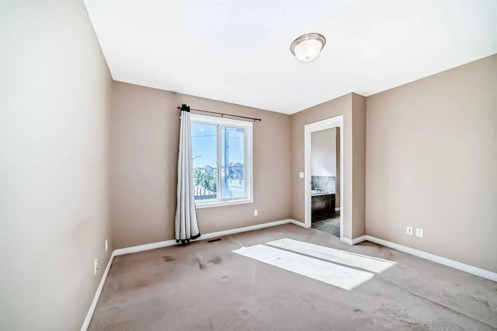 7 Covecreek Place NE