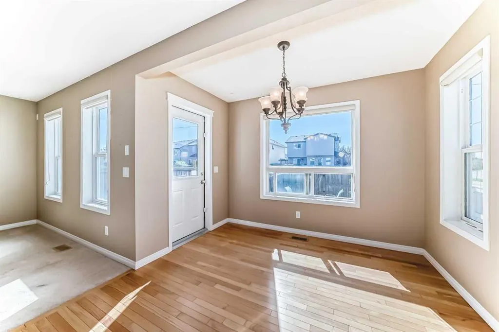 7 Covecreek Place NE