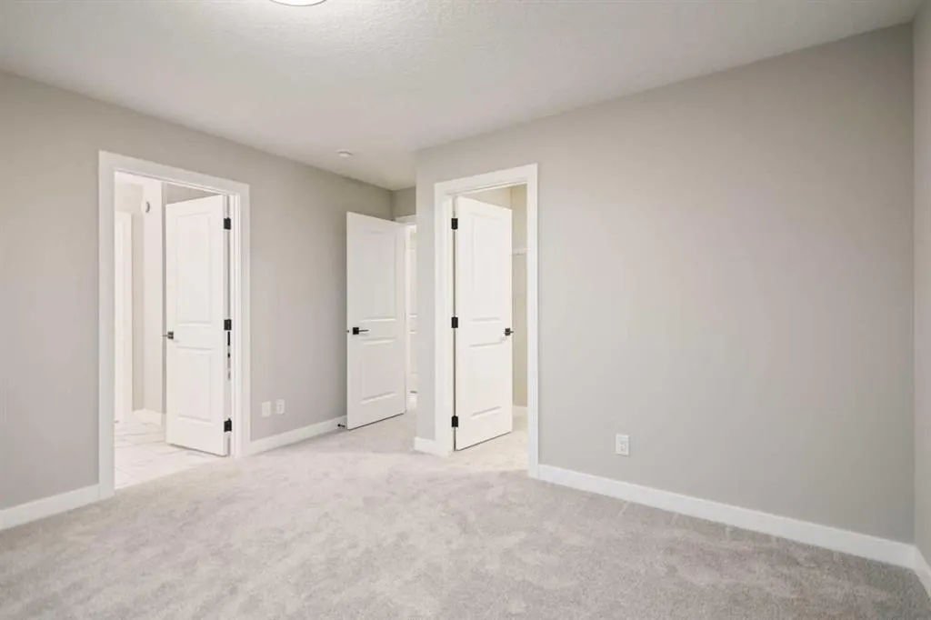 143 Belvedere Crescent SE