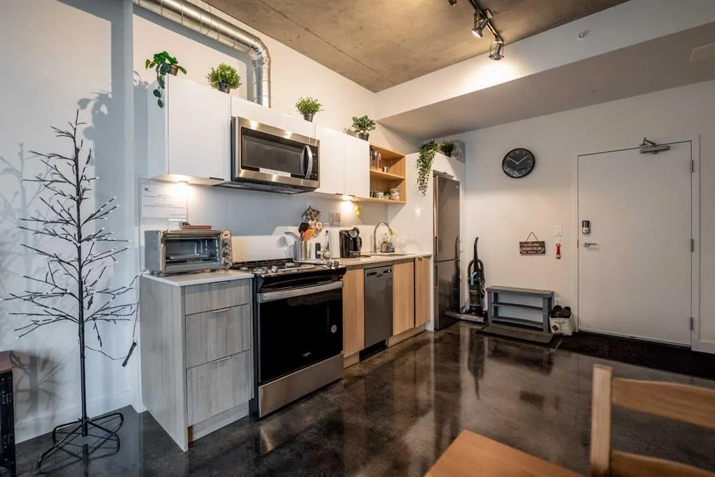 1319 14 Avenue SW, #708