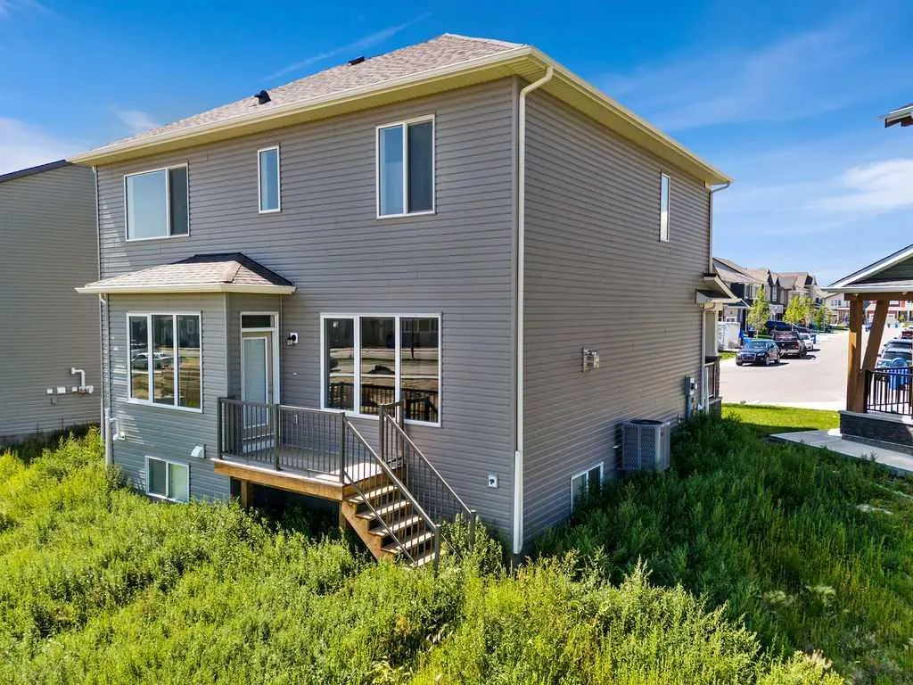 169 carringwood Close NW