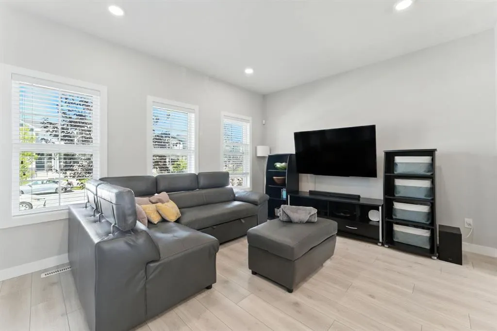 1205 Carrington Boulevard NW
