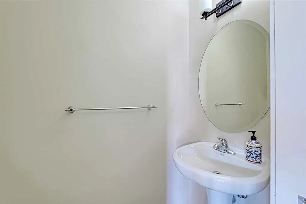 4 Kincora Mews NW