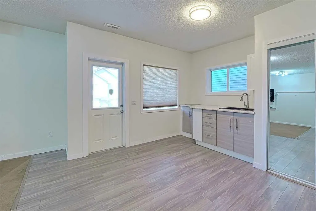 4 Kincora Mews NW