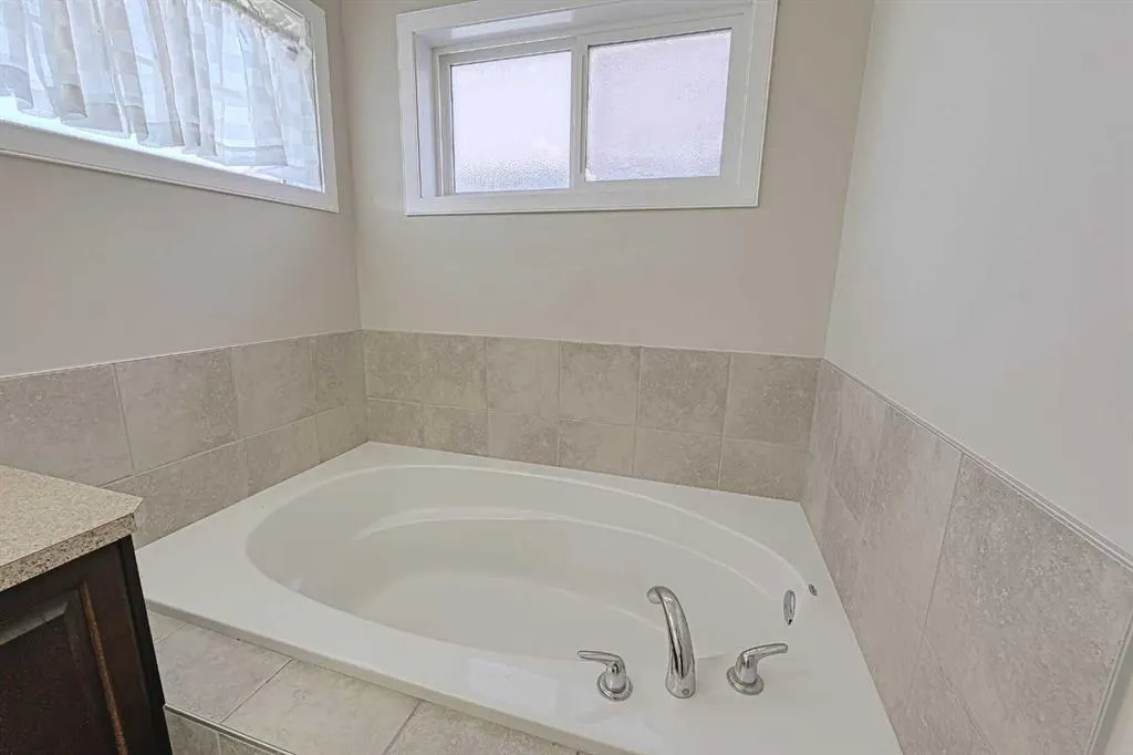 4 Kincora Mews NW