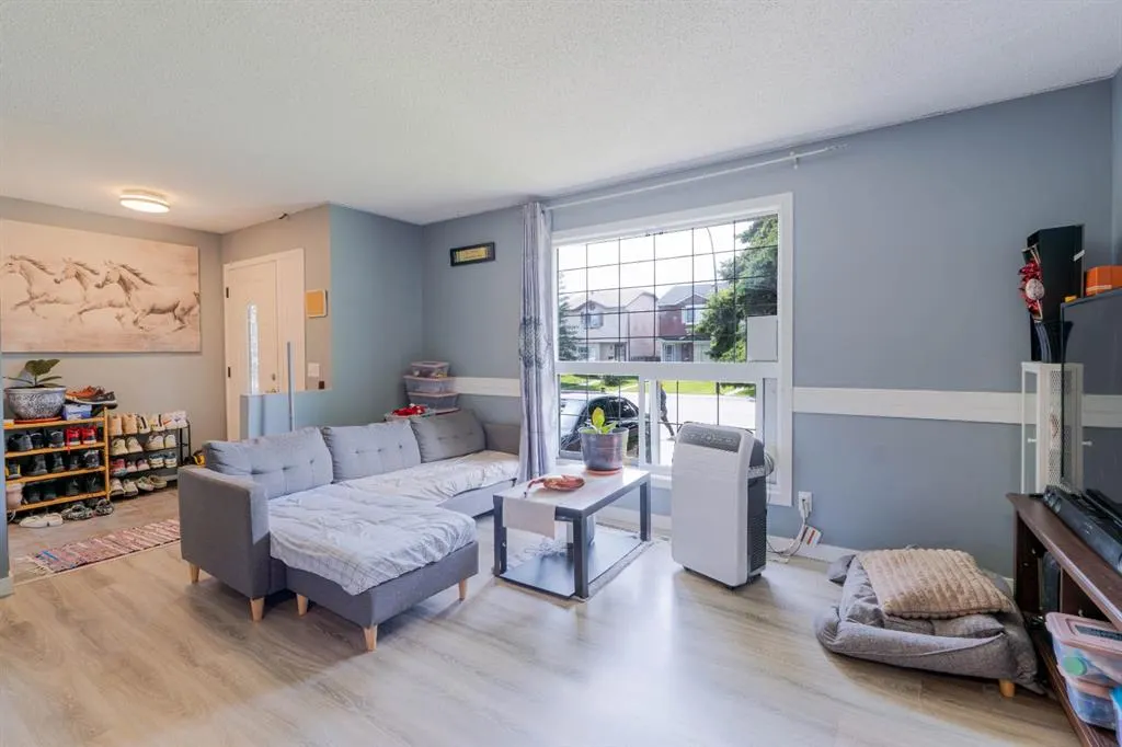 136 Martindale Drive NE