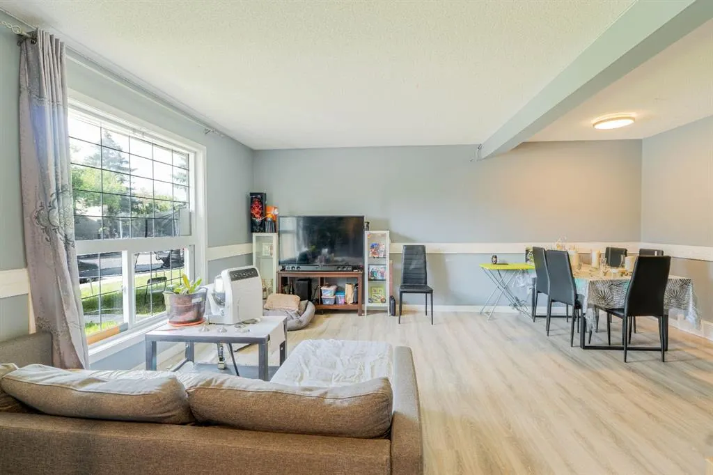 136 Martindale Drive NE