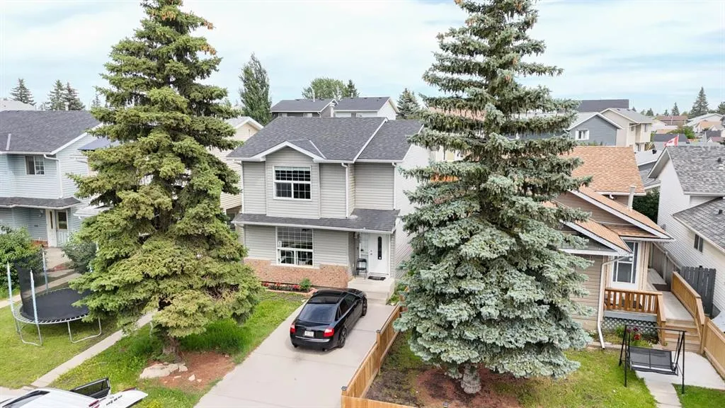 136 Martindale Drive NE