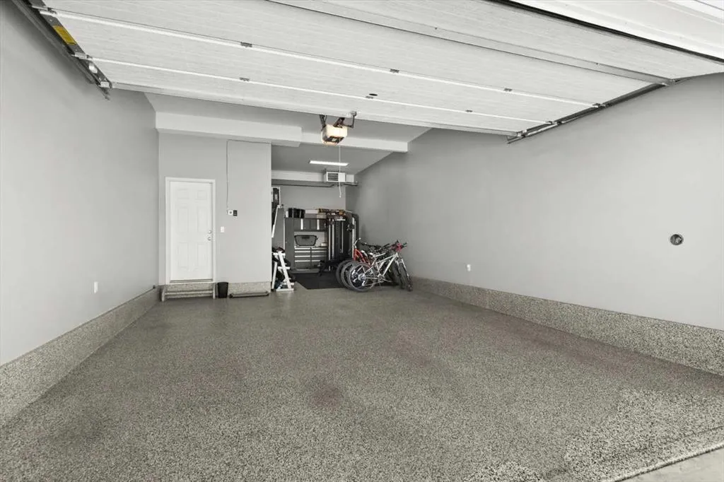 1881 Reunion Terrace NW