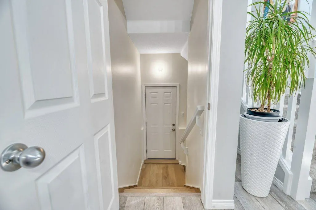 501 CHINOOK GATE Square SW