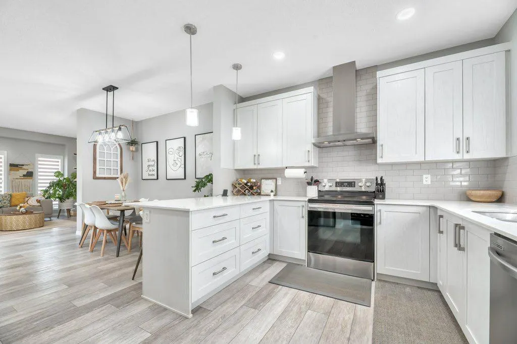 501 CHINOOK GATE Square SW