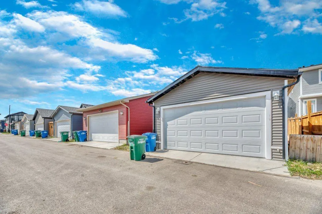 501 CHINOOK GATE Square SW