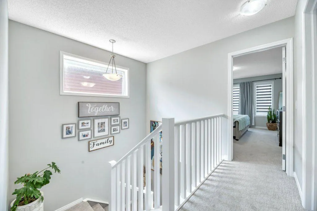 501 CHINOOK GATE Square SW