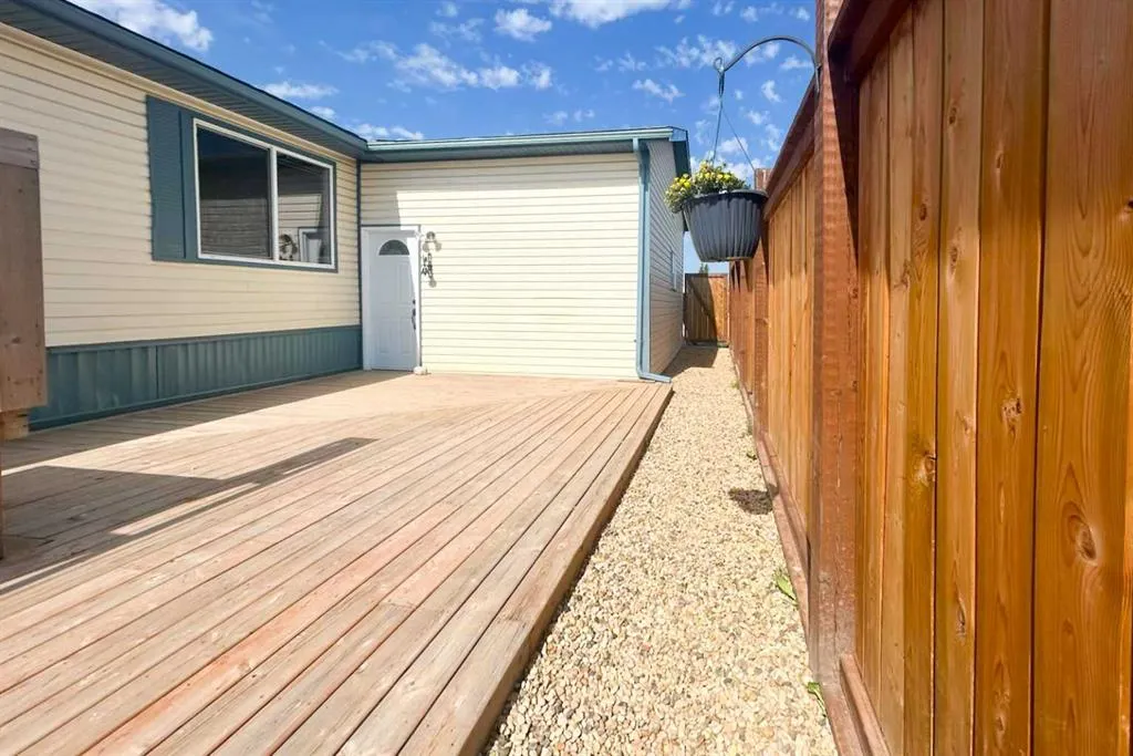 205 Mctavish Crescent