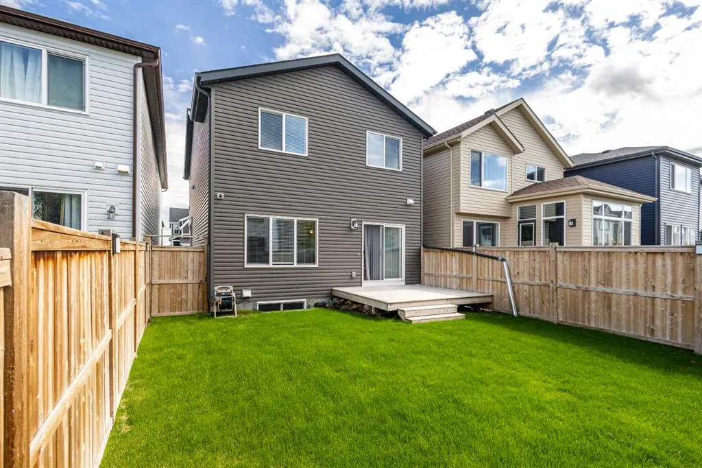 23 Seton Rise SE