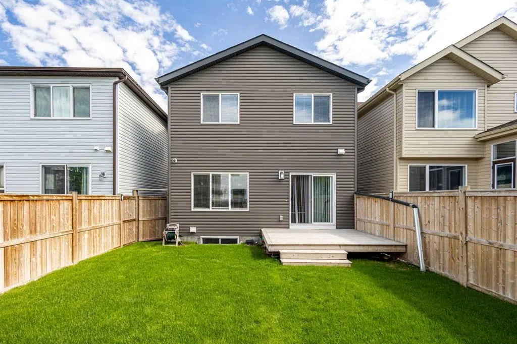 23 Seton Rise SE