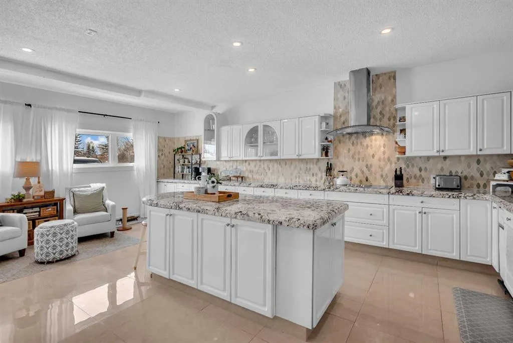 45 Lone Pine Crescent