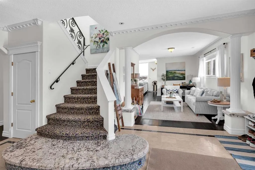 45 Lone Pine Crescent