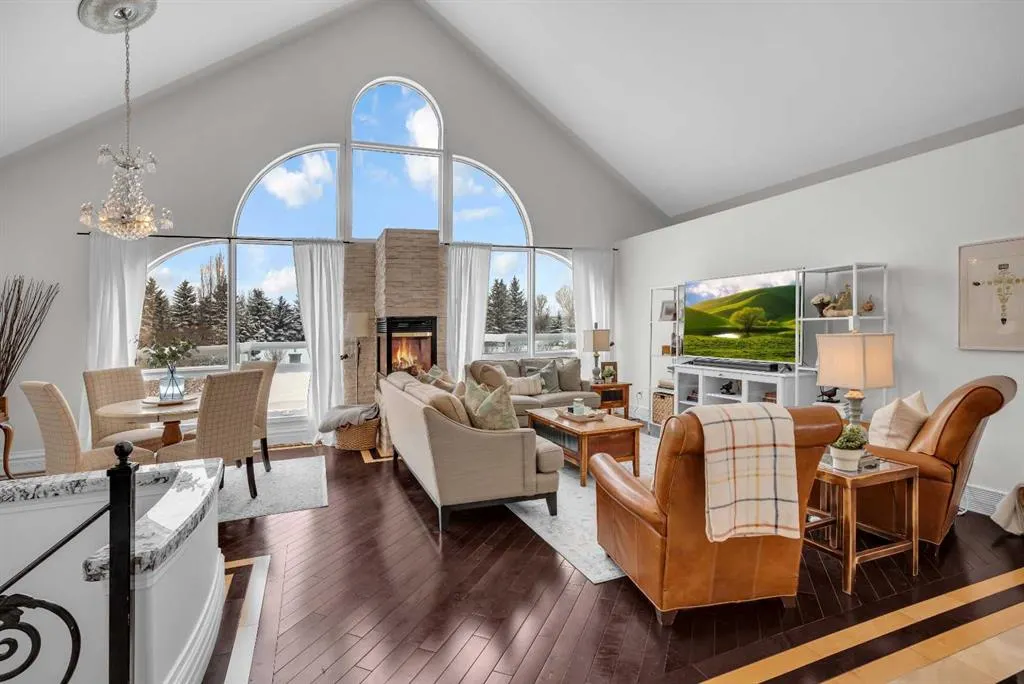 45 Lone Pine Crescent