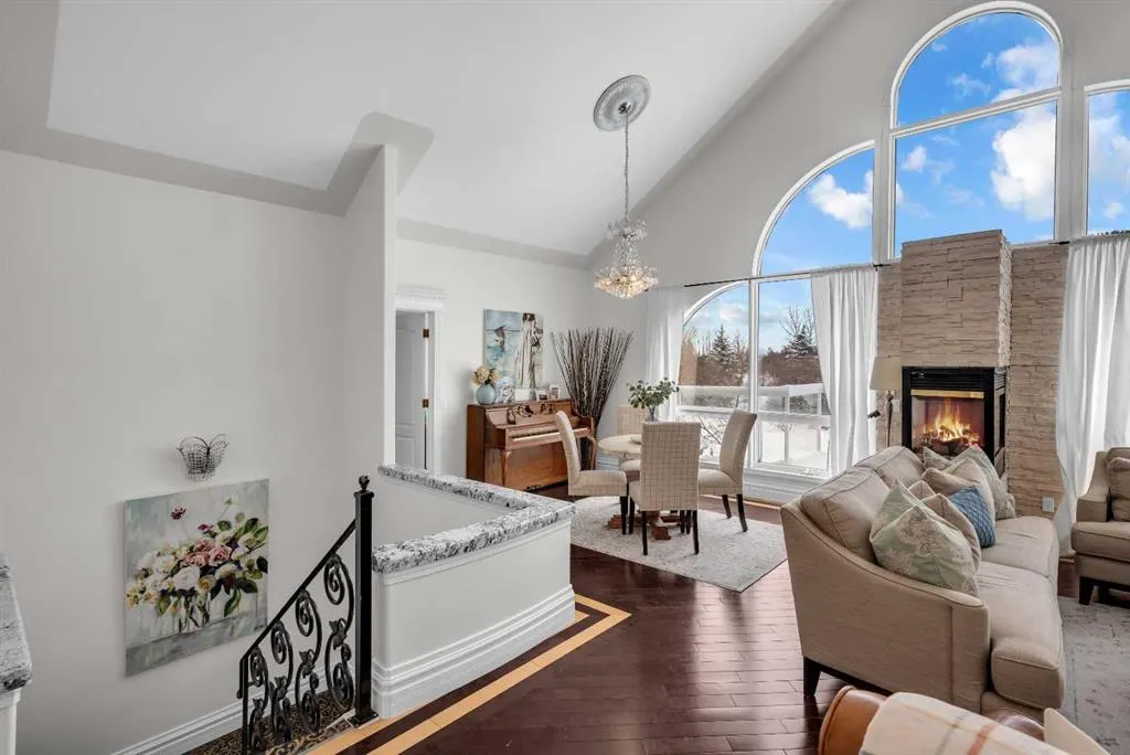 45 Lone Pine Crescent
