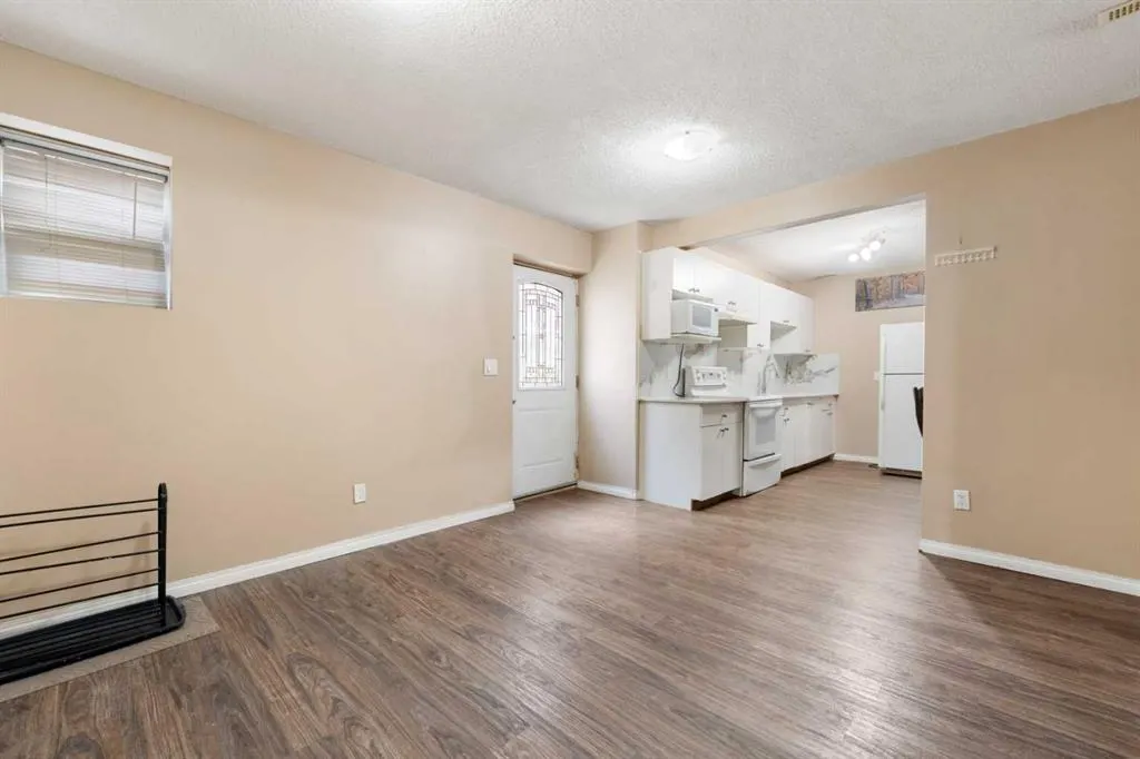 234 Tarawood Place NE