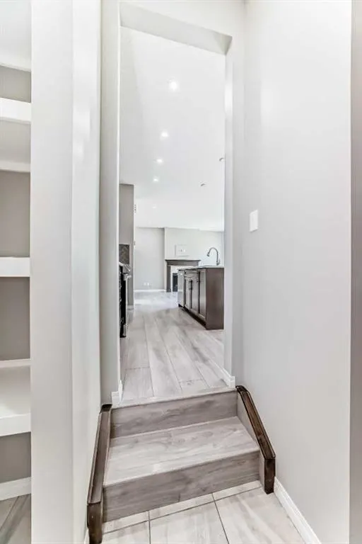 13 Carrington Manor NW