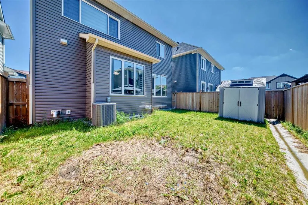 13 Carrington Manor NW