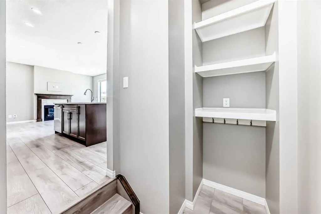 13 Carrington Manor NW