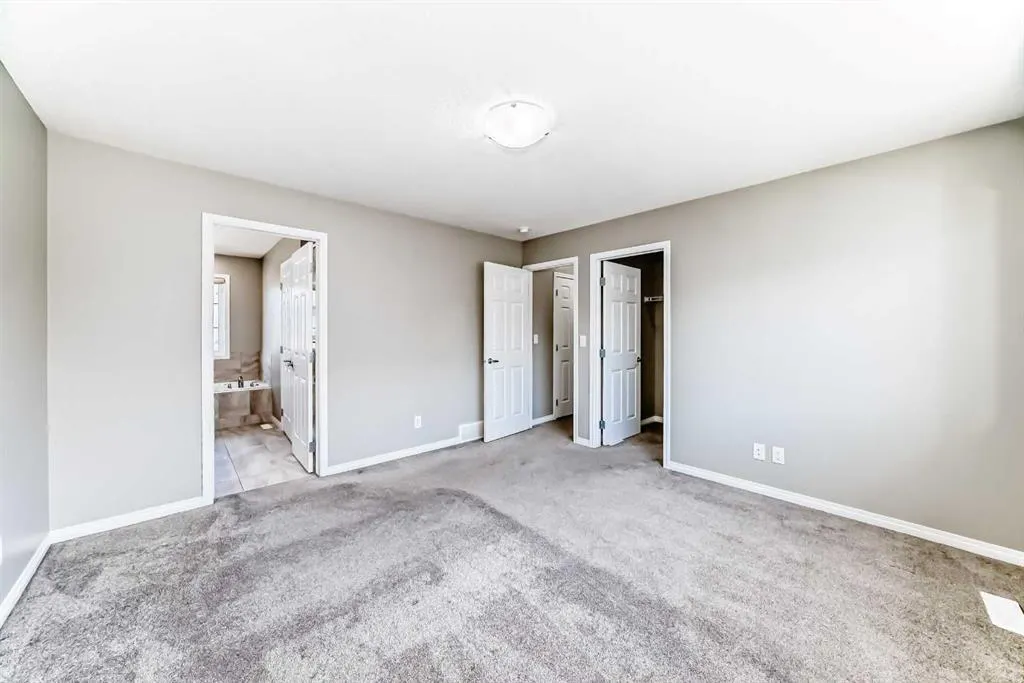 13 Carrington Manor NW