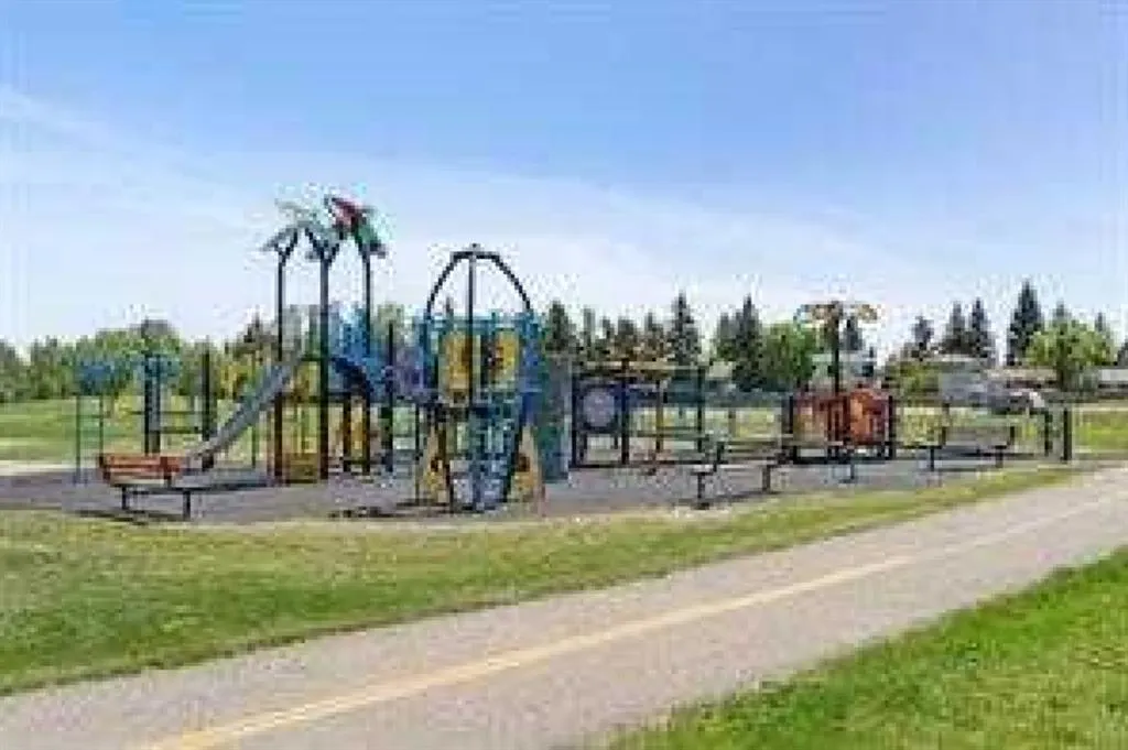 77 Midpark Drive SE