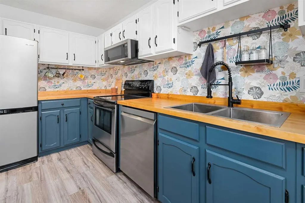 77 Midpark Drive SE