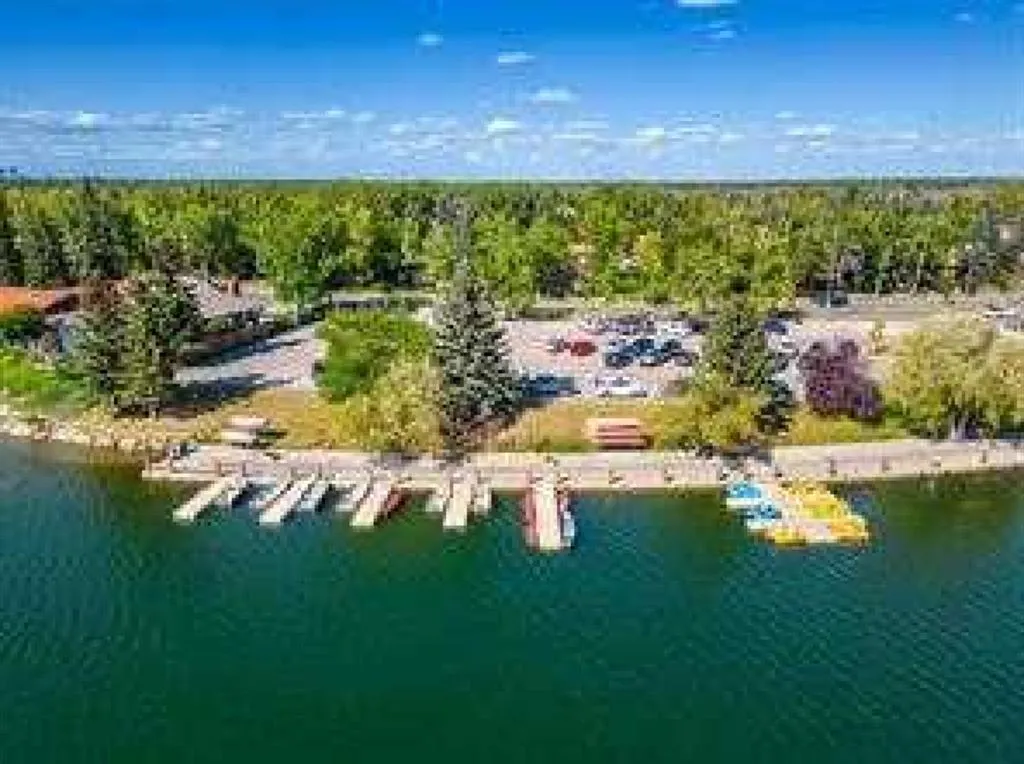 77 Midpark Drive SE