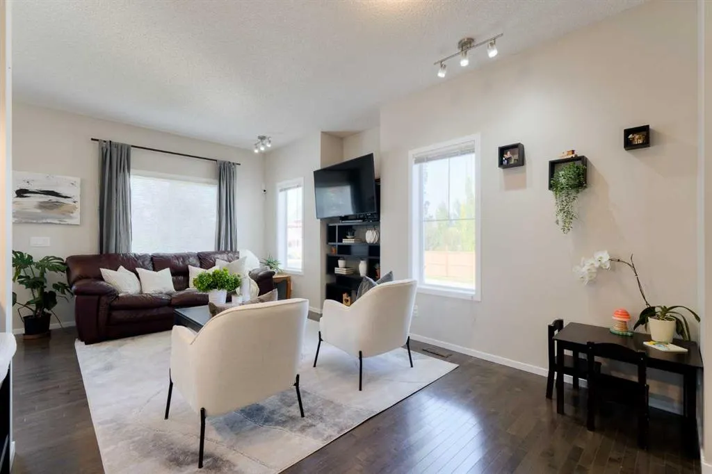 2 River Heights Crescent