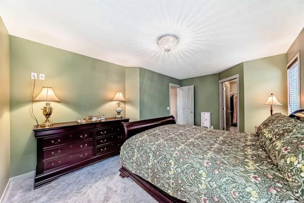 125 New Brighton Manor SE