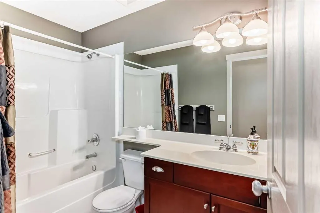 125 New Brighton Manor SE