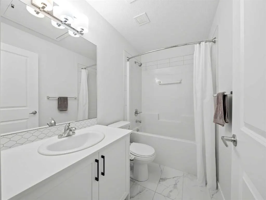 3727 Sage Hill Drive NW, #3111