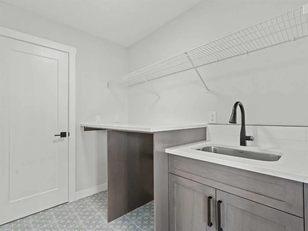 271 Kinniburgh Loop