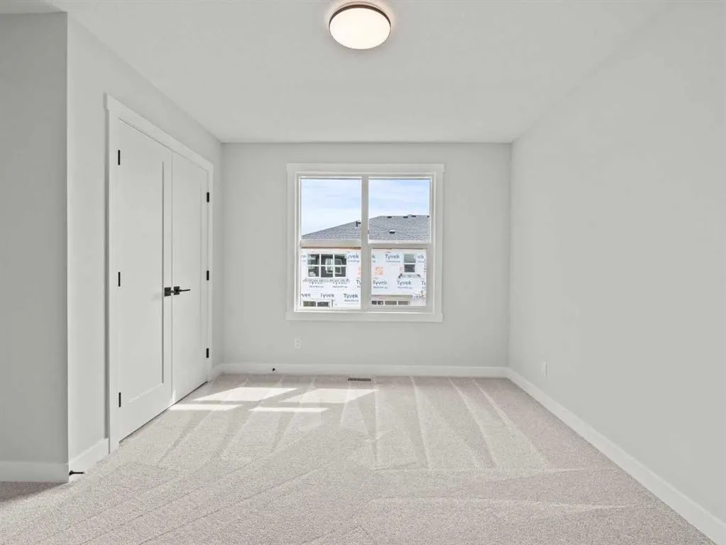 271 Kinniburgh Loop
