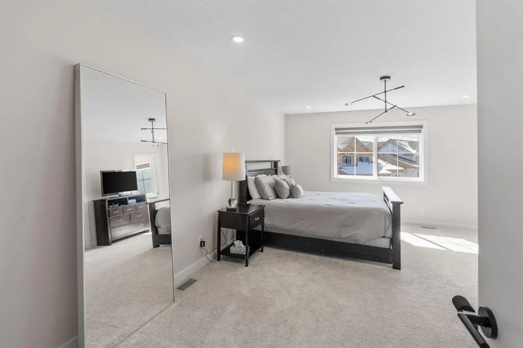 201 Cooperswood Green SW, #204